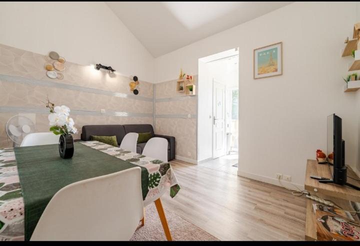 Appartement 2Pieces Paris Disney Vaires-sur-Marne Екстериор снимка